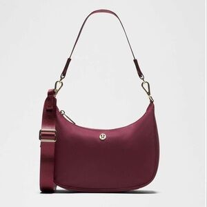 NWT Lulu lemon mini shoulder bag in Wineberry with gold